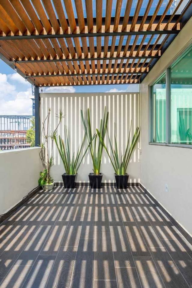 Instalación de pérgolas modernas en Playa del Carmen