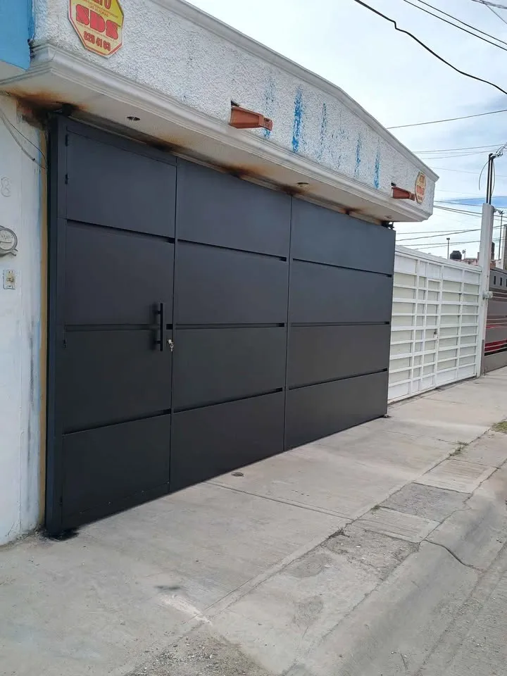 Portones residenciales en Playa del Carmen