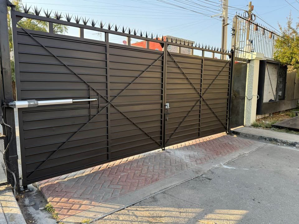 convertir portón de herrería manual a automático en Playa del Carmen