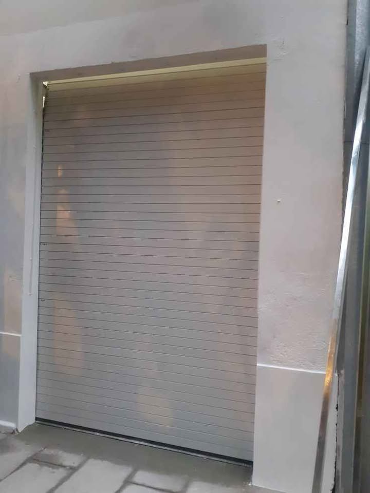 cortinas metálicas enrollables en Playa del Carmen