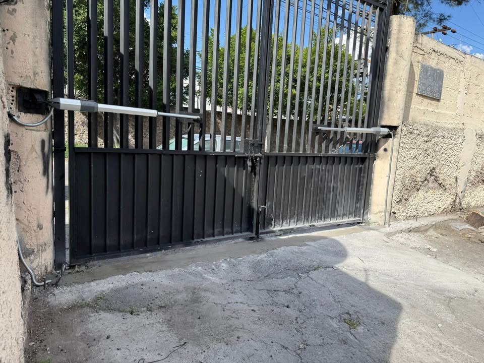 instalación de motor para portón de herrería Playa del Carmen